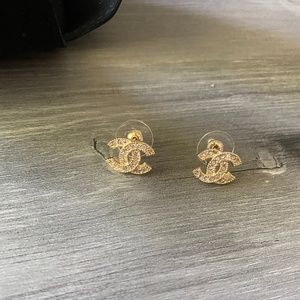CHANEL  Authentic Petite Earrings